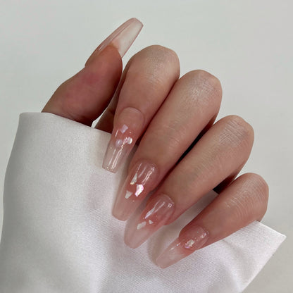 Manicura de Uñas Press-On Cream Rose Puesto en Mano